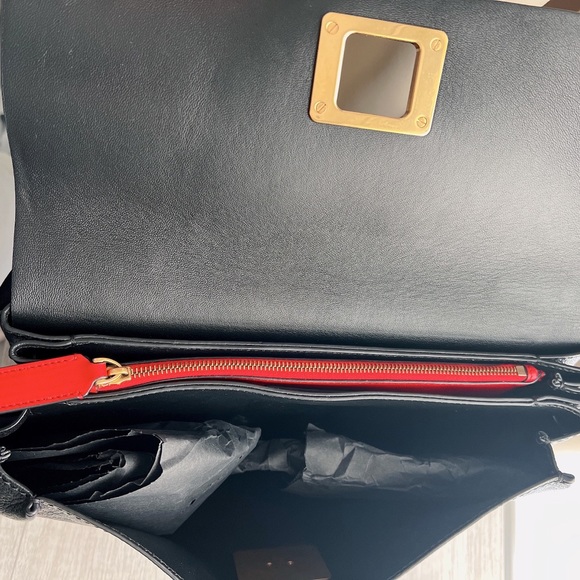 Valentino V-Ring Medium Leather Shoulder Bag - Picture 11 of 15